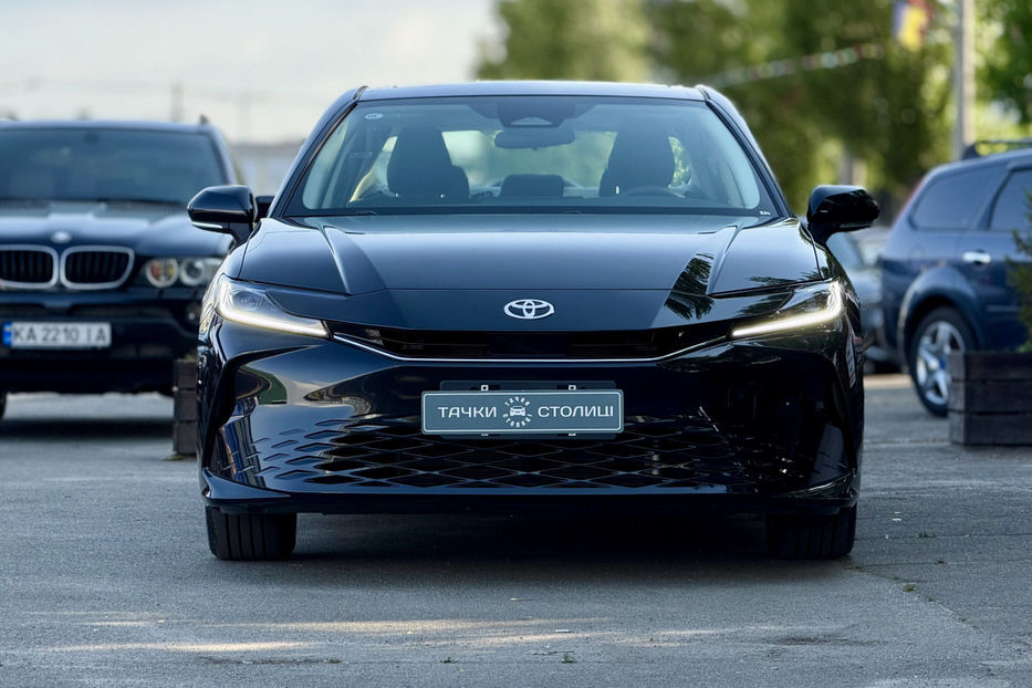 Продам Toyota Camry 2025 года в Киеве