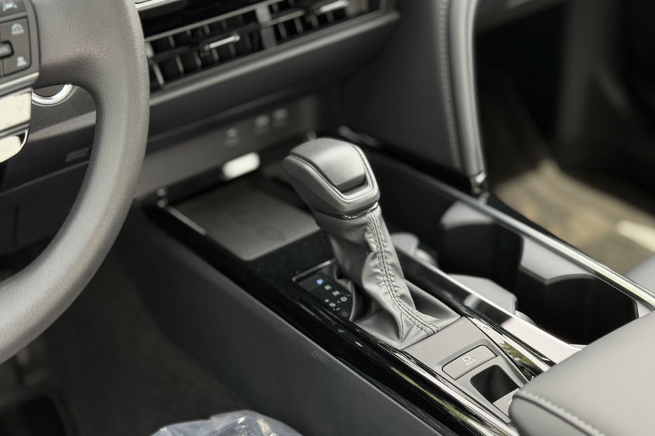 Продам Toyota Camry 2025 года в Киеве