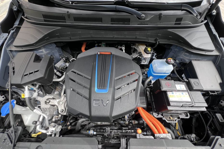 Продам Hyundai Kona Electro Premium 64 61000km 2021 года в Тернополе