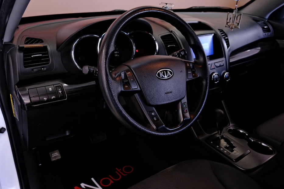 Продам Kia Sorento 2012 года в Одессе