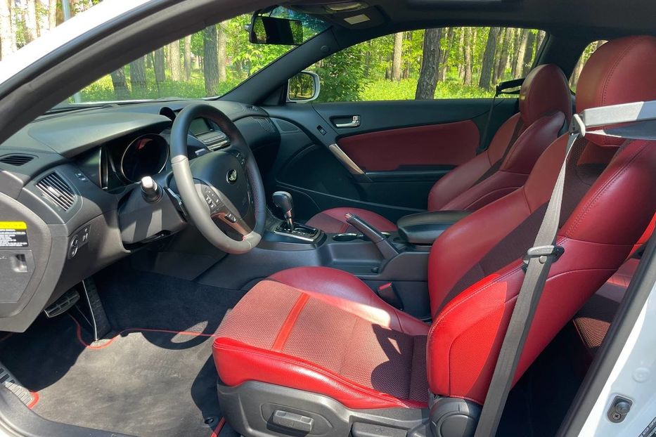 Продам Hyundai Genesis Coupe 2012 года в Киеве