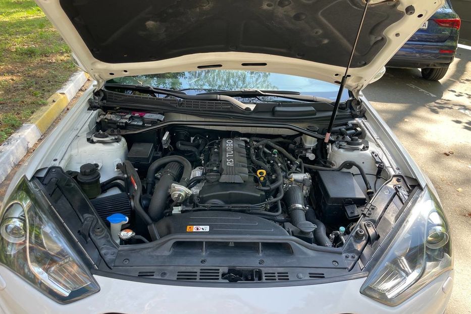 Продам Hyundai Genesis Coupe 2012 года в Киеве