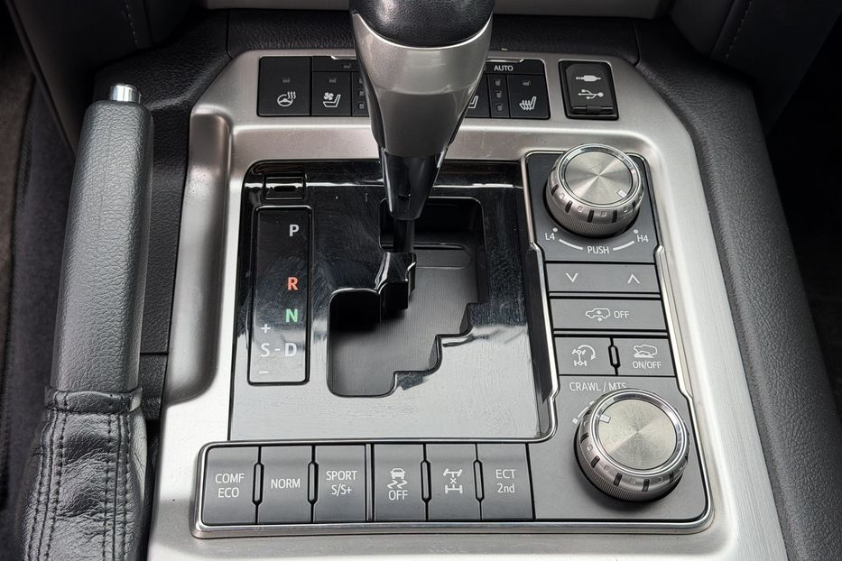 Продам Toyota Land Cruiser 200 Guard B6+ RIDA 2017 года в Киеве