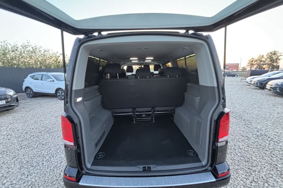 Продам Volkswagen Caravella 2.0 110квт DSG авто у Львові 2020 года в Львове