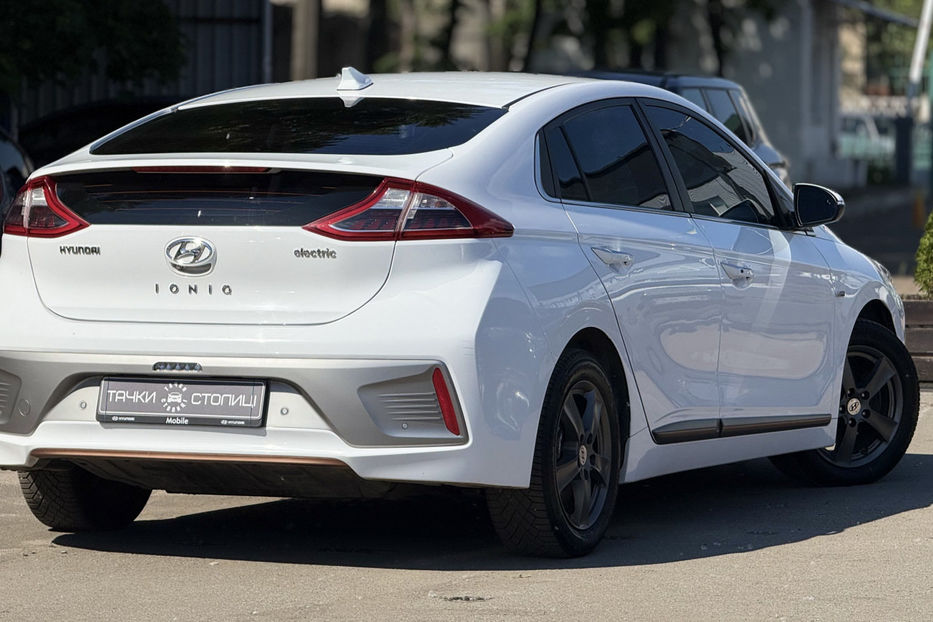Продам Hyundai Ioniq 28.3 kWh (120 к.с.) • Comfort  2017 года в Киеве