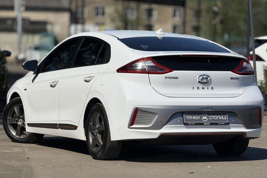 Продам Hyundai Ioniq 28.3 kWh (120 к.с.) • Comfort  2017 года в Киеве