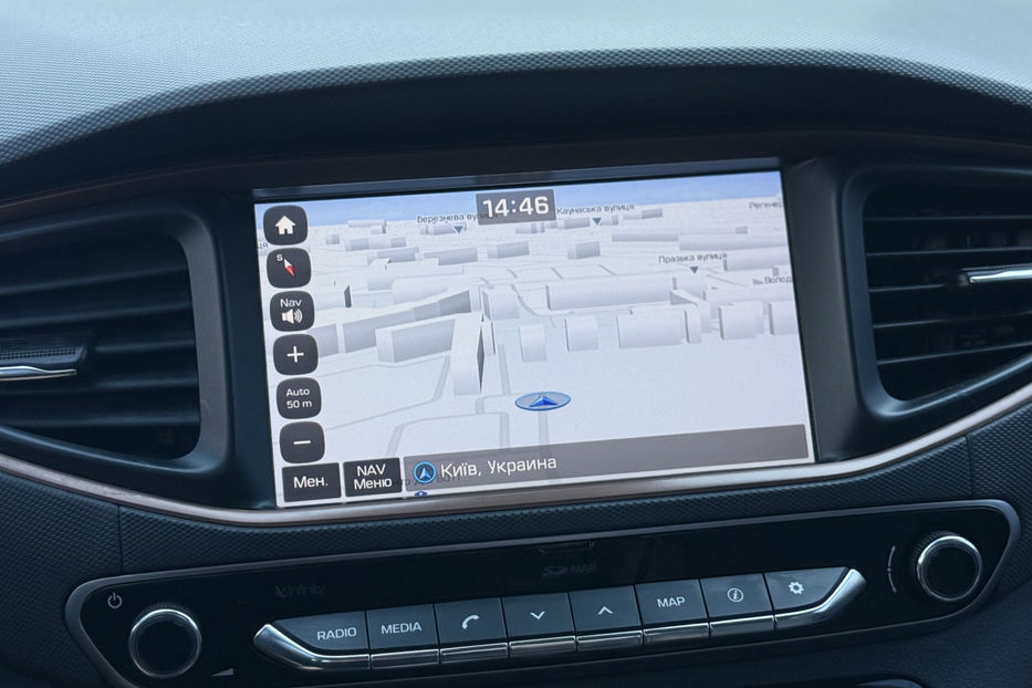 Продам Hyundai Ioniq 28.3 kWh (120 к.с.) • Comfort  2017 года в Киеве
