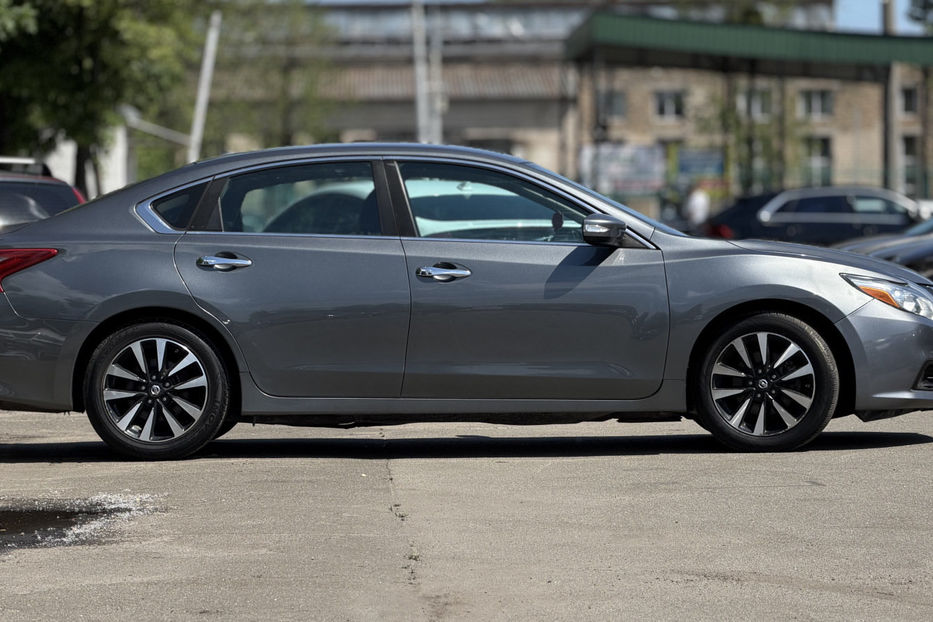 Продам Nissan Altima 2.5 CVT (182 к.с.) • SL 2018 года в Киеве