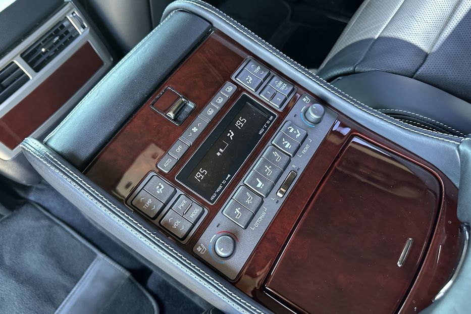 Продам Lexus LX 570 ARMORED B6 INKAS 2015 года в Киеве