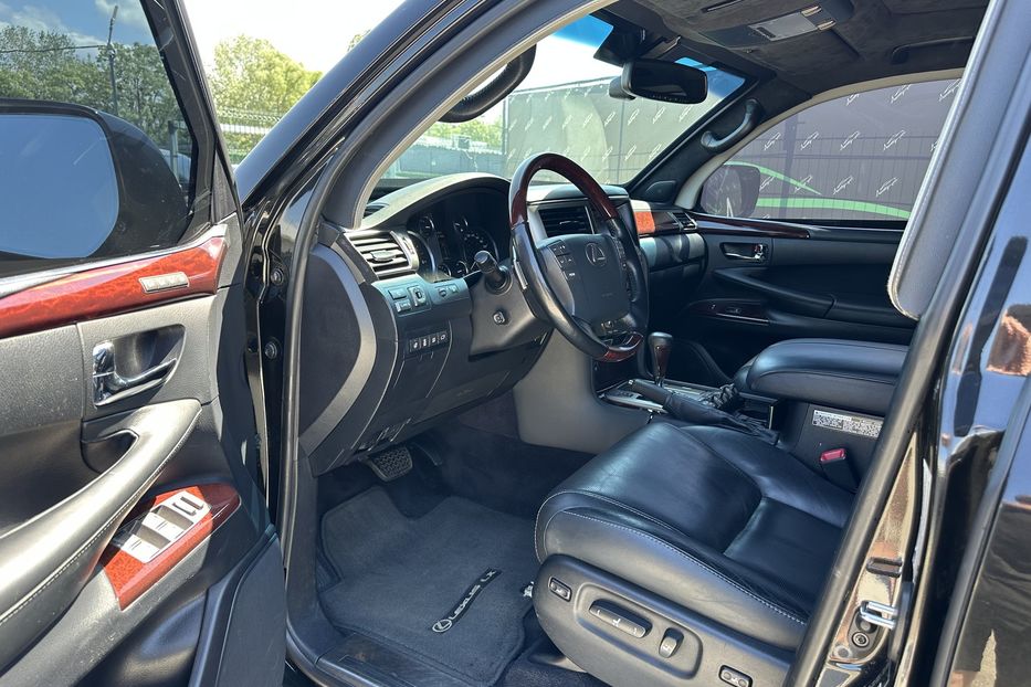 Продам Lexus LX 570 ARMORED B6 INKAS 2015 года в Киеве