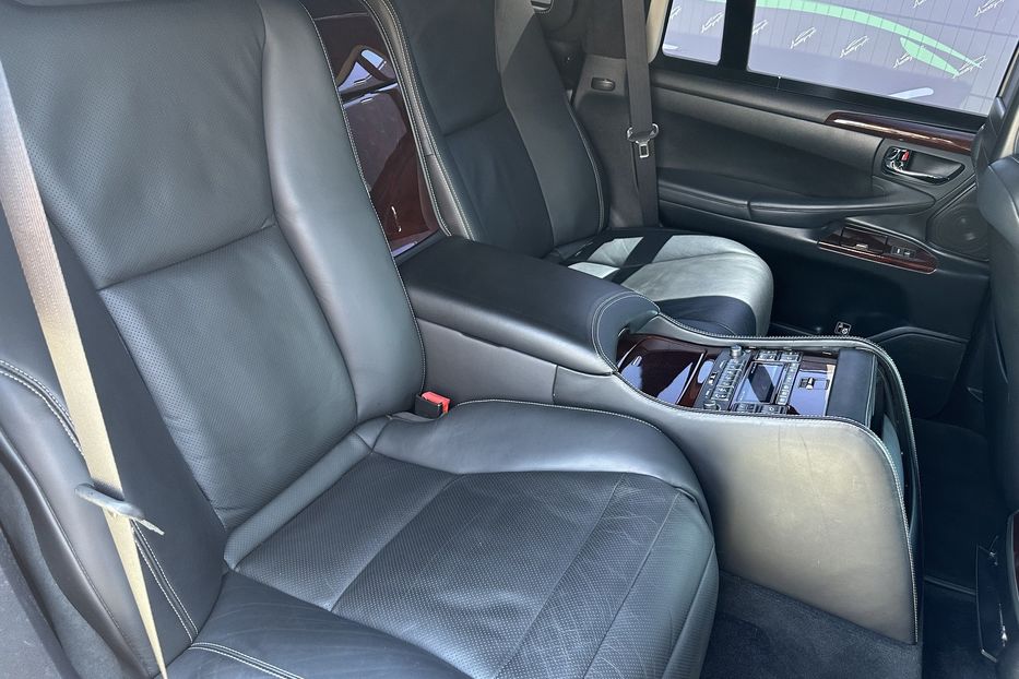 Продам Lexus LX 570 ARMORED B6 INKAS 2015 года в Киеве