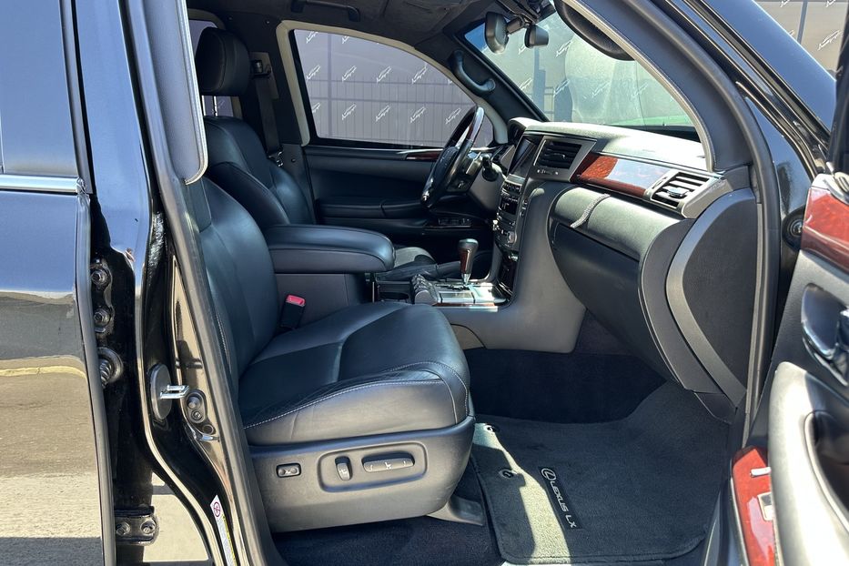 Продам Lexus LX 570 ARMORED B6 INKAS 2015 года в Киеве