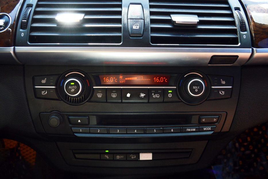 Продам BMW X5 2012 года в Одессе