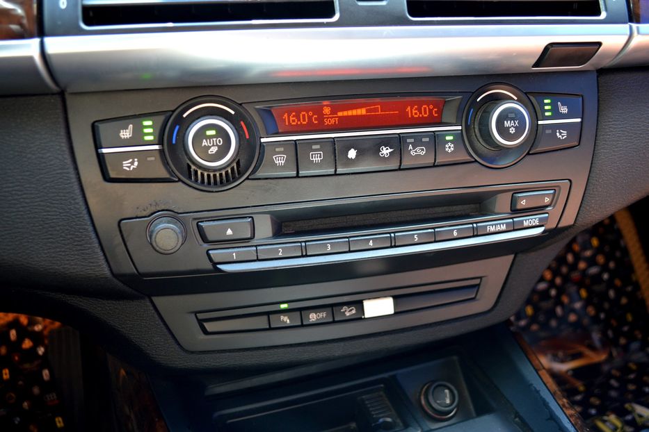 Продам BMW X5 2012 года в Одессе