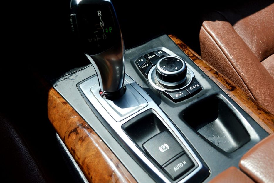Продам BMW X5 2012 года в Одессе