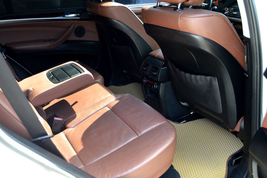 Продам BMW X5 2012 года в Одессе