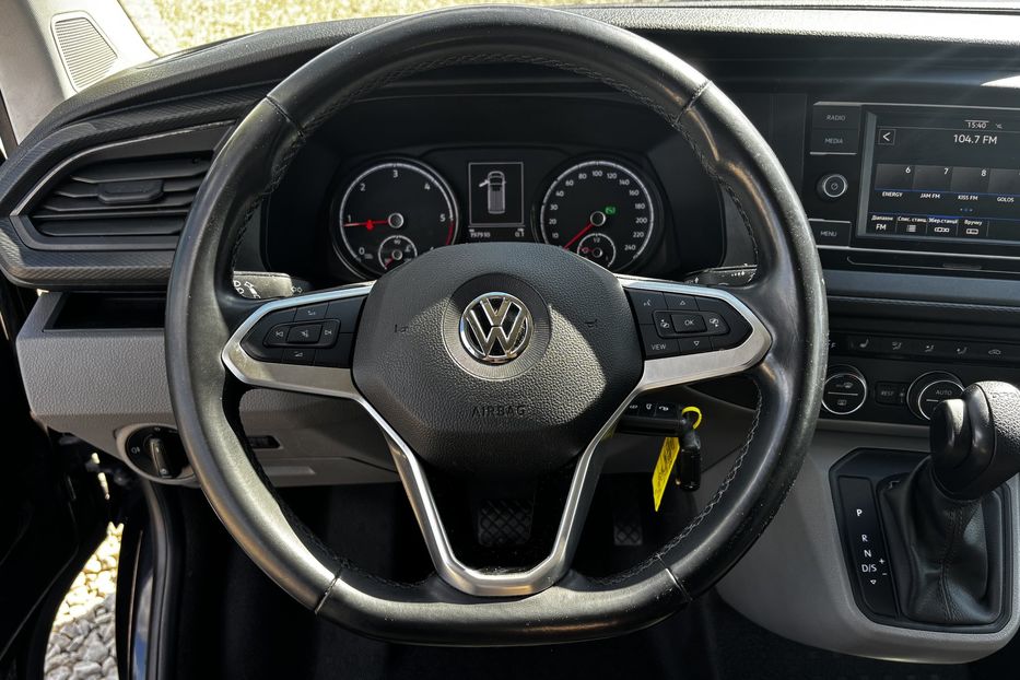 Продам Volkswagen Caravella 2.0 110квт DSG авто у Львові 2020 года в Львове