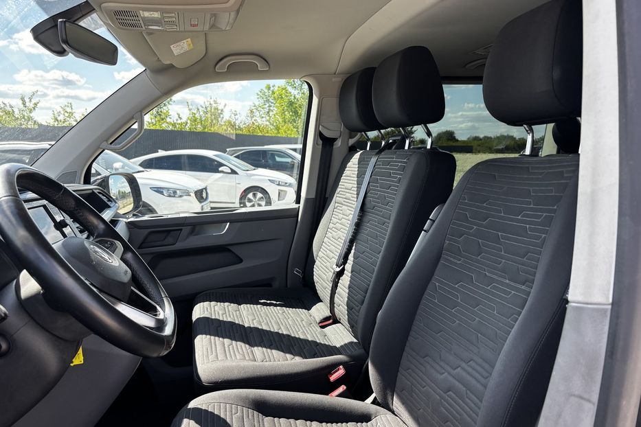 Продам Volkswagen Caravella 2.0 110квт DSG авто у Львові 2020 года в Львове