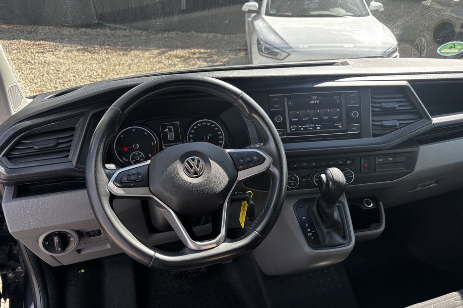 Продам Volkswagen Caravella 2.0 110квт DSG авто у Львові 2020 года в Львове