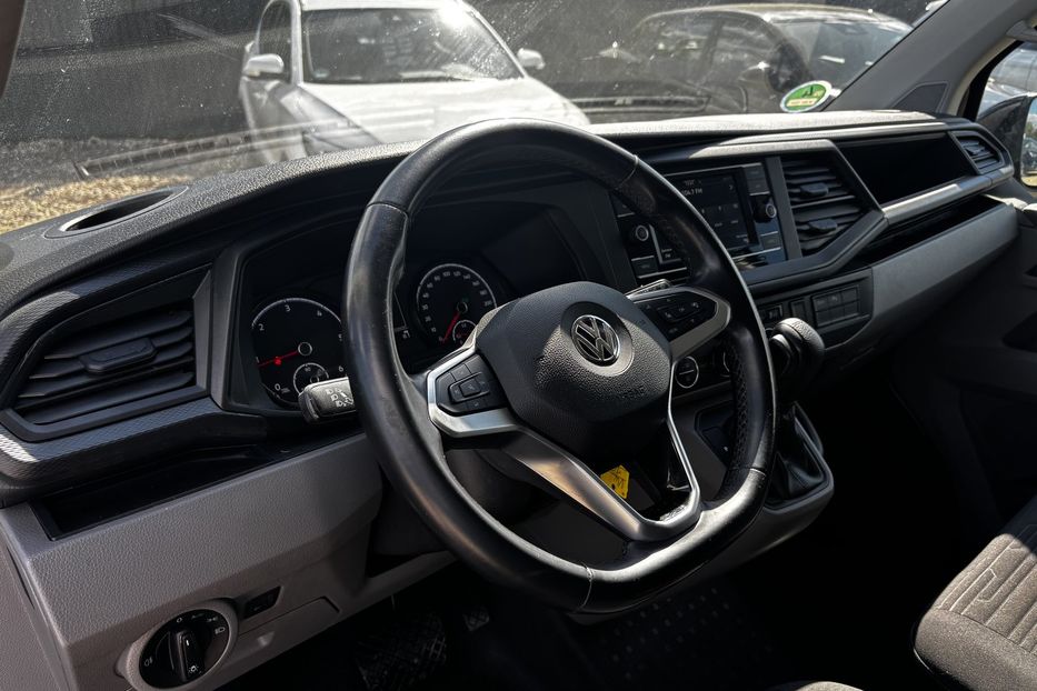 Продам Volkswagen Caravella 2.0 110квт DSG авто у Львові 2020 года в Львове