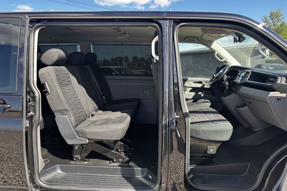 Продам Volkswagen Caravella 2.0 110квт DSG авто у Львові 2020 года в Львове