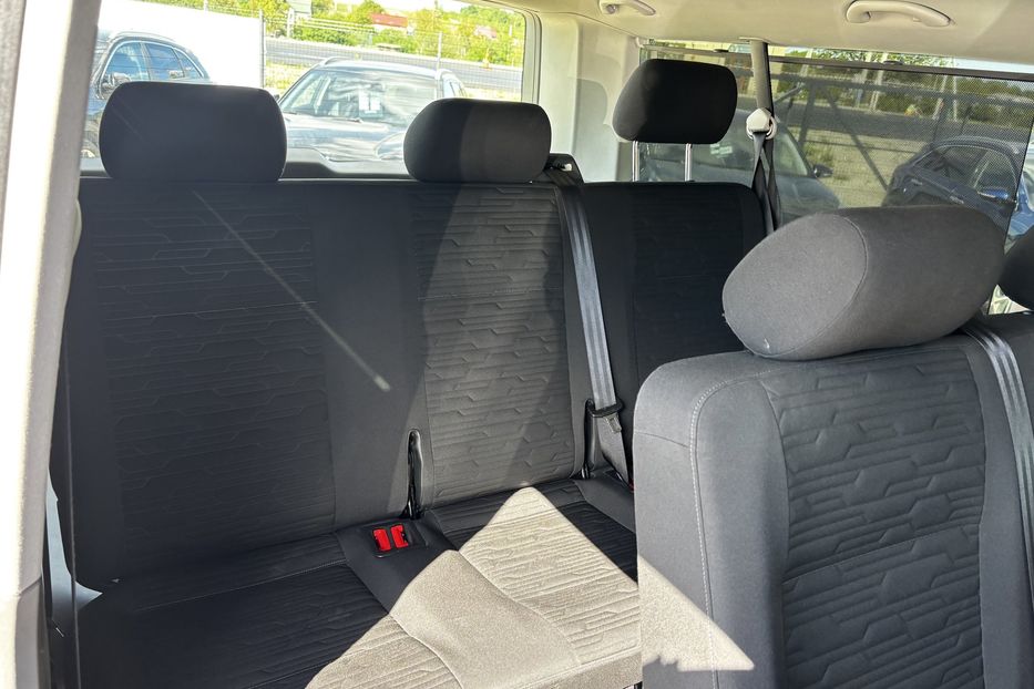Продам Volkswagen Caravella 2.0 110квт DSG авто у Львові 2020 года в Львове