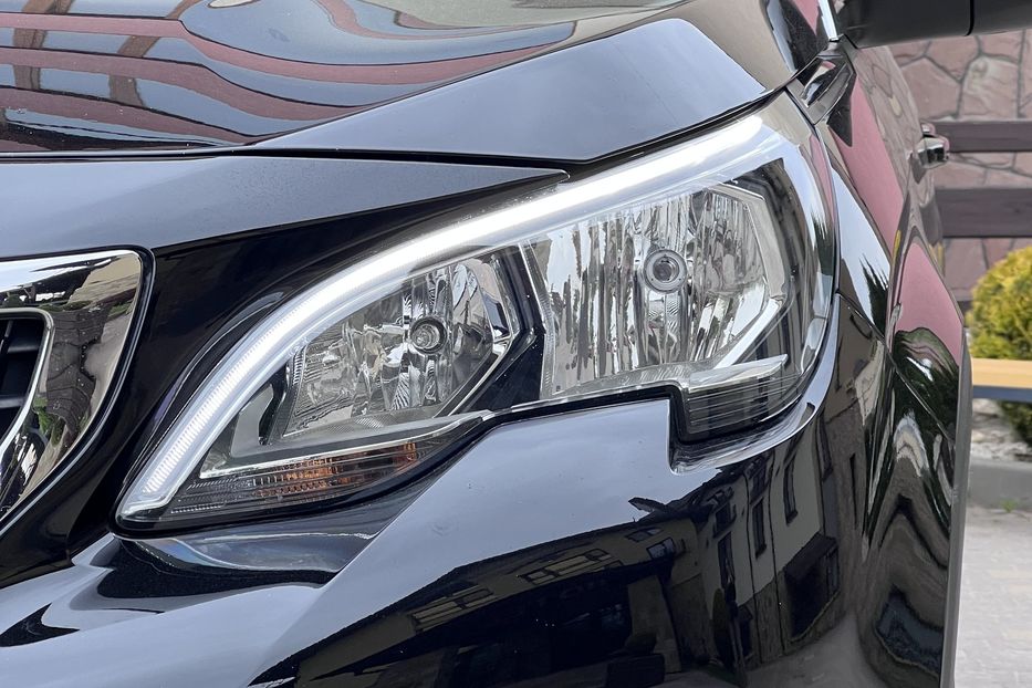Продам Peugeot 3008 Bissnes  AISIN  2020 года в Тернополе