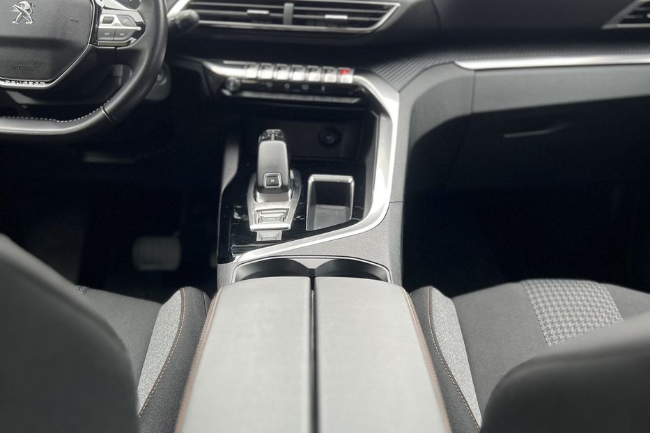 Продам Peugeot 3008 Bissnes  AISIN  2020 года в Тернополе