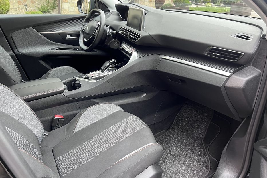 Продам Peugeot 3008 Bissnes  AISIN  2020 года в Тернополе