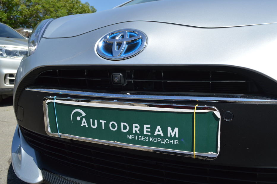 Продам Toyota Prius C Aqua Hybrid 2019 года в Одессе