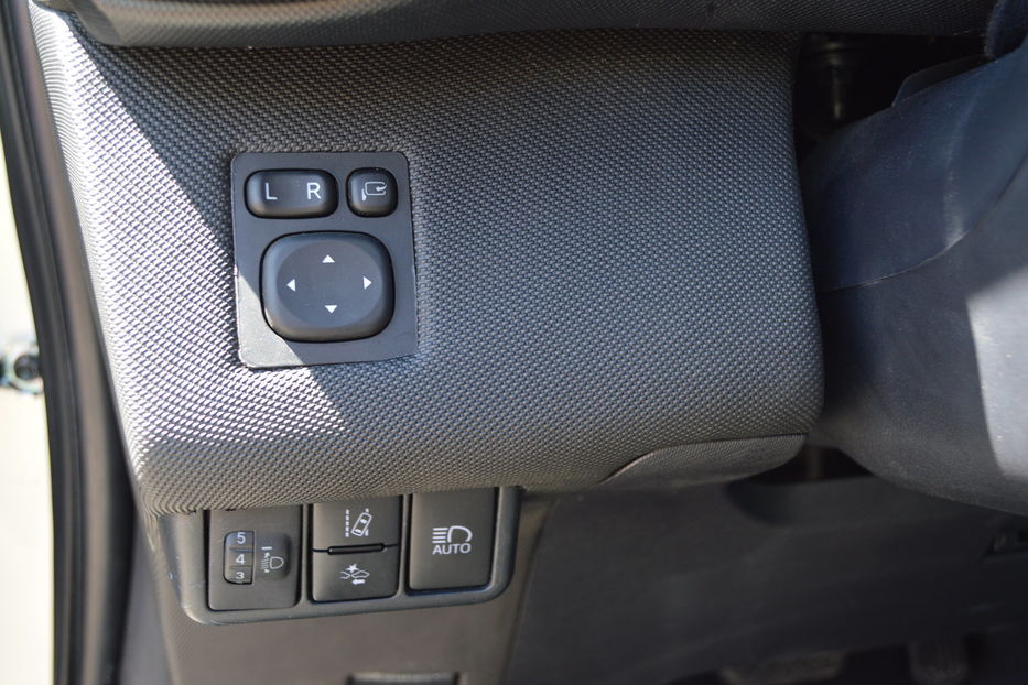 Продам Toyota Prius C Aqua Hybrid 2019 года в Одессе