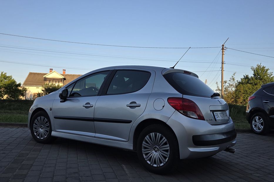 Продам Peugeot 207 207 2008 года в Львове