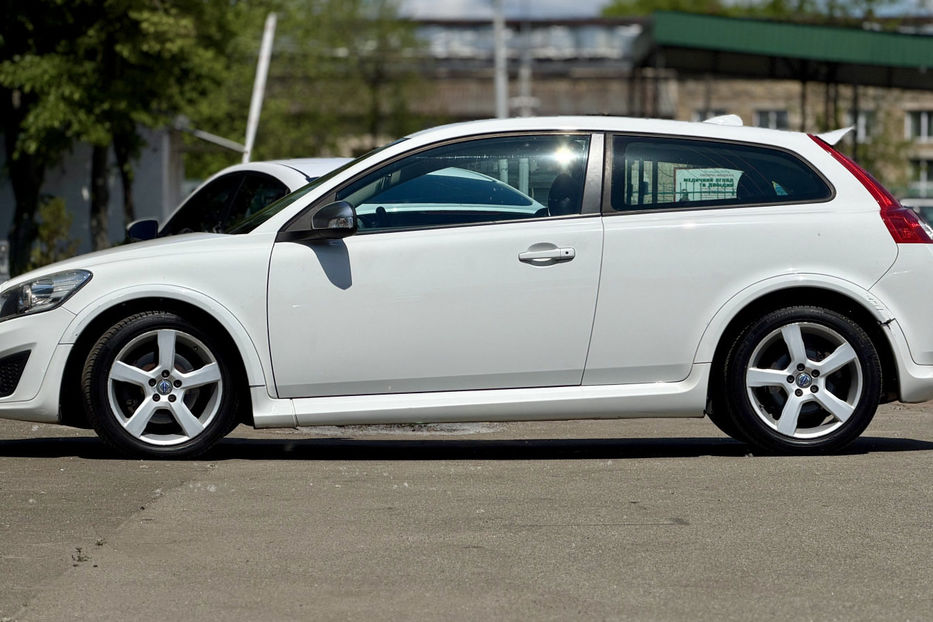Продам Volvo C30  2.0D AT (177 к.с.) 2012 года в Киеве
