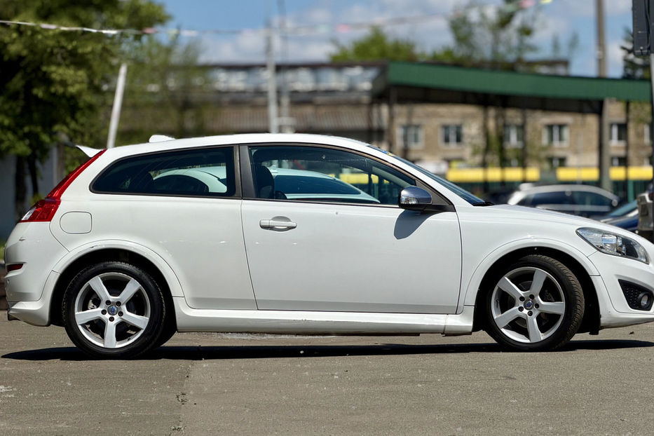 Продам Volvo C30  2.0D AT (177 к.с.) 2012 года в Киеве