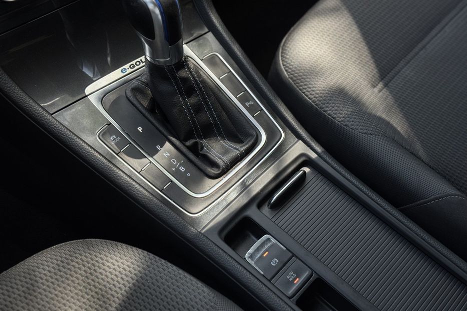 Продам Volkswagen e-Golf COMIS  2019 года в г. Умань, Черкасская область