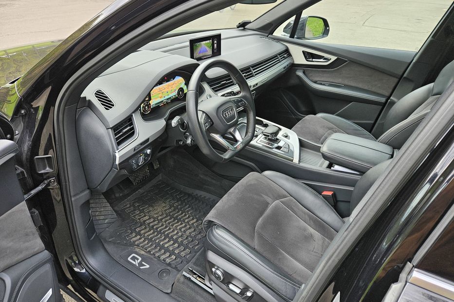Продам Audi Q7 S-Line 2015 года в Киеве