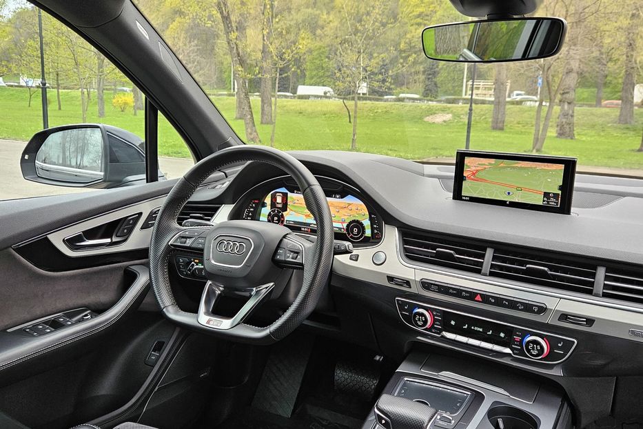 Продам Audi Q7 S-Line 2015 года в Киеве
