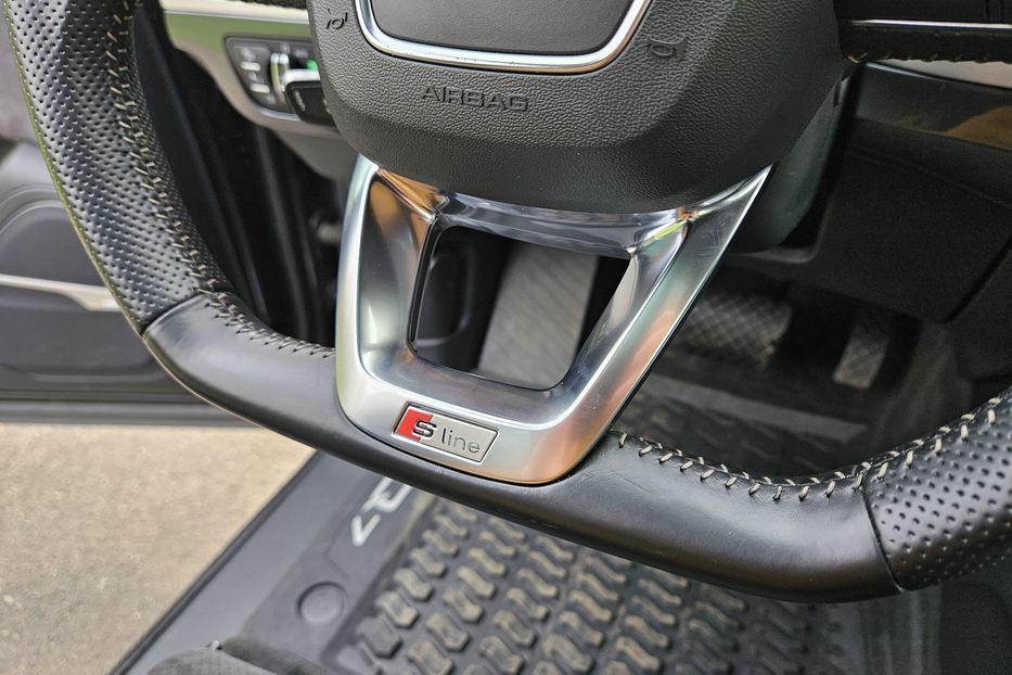 Продам Audi Q7 S-Line 2015 года в Киеве