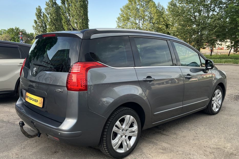 Продам Peugeot 5008 Максимальна 2011 года в Николаеве