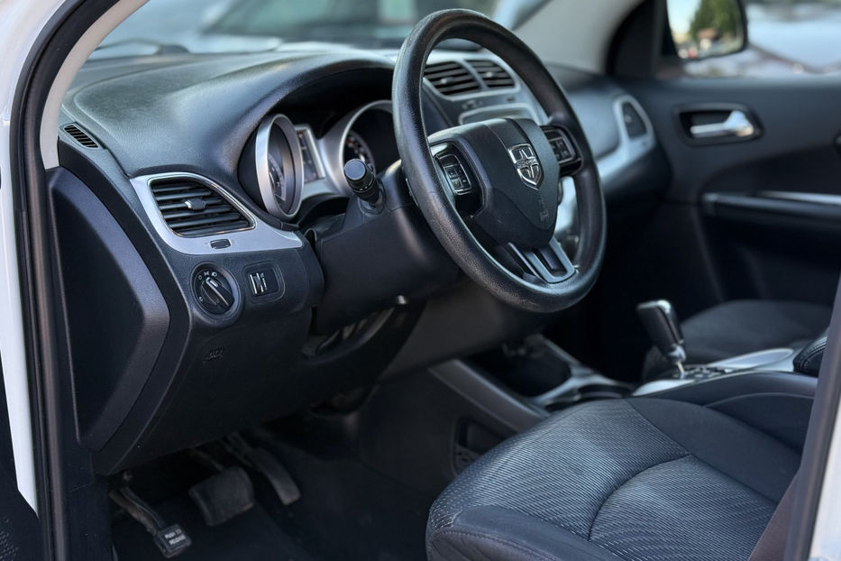 Продам Dodge Journey 2.4 AT (170 к.с.) • SE 2014 года в Киеве