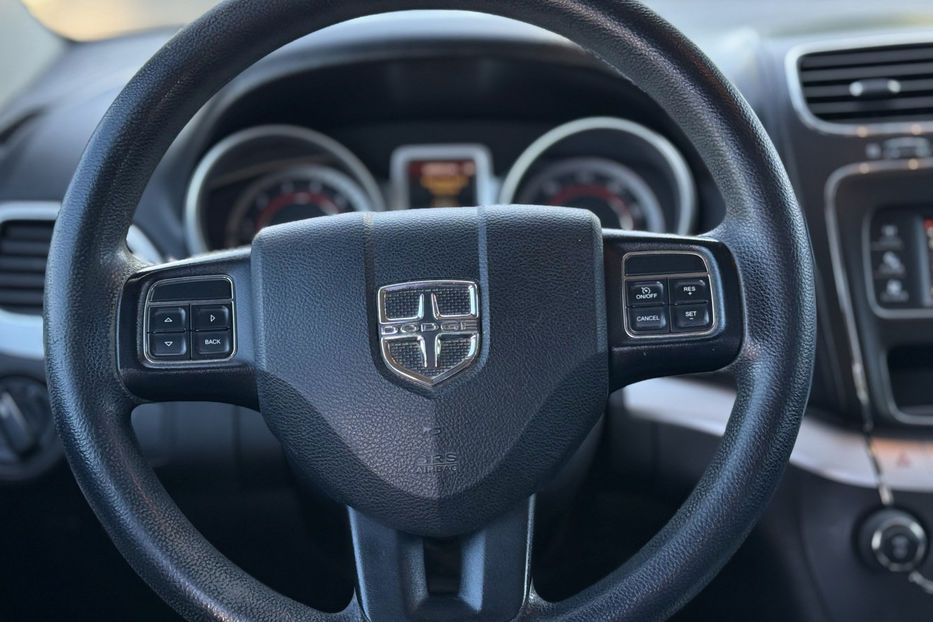 Продам Dodge Journey 2.4 AT (170 к.с.) • SE 2014 года в Киеве