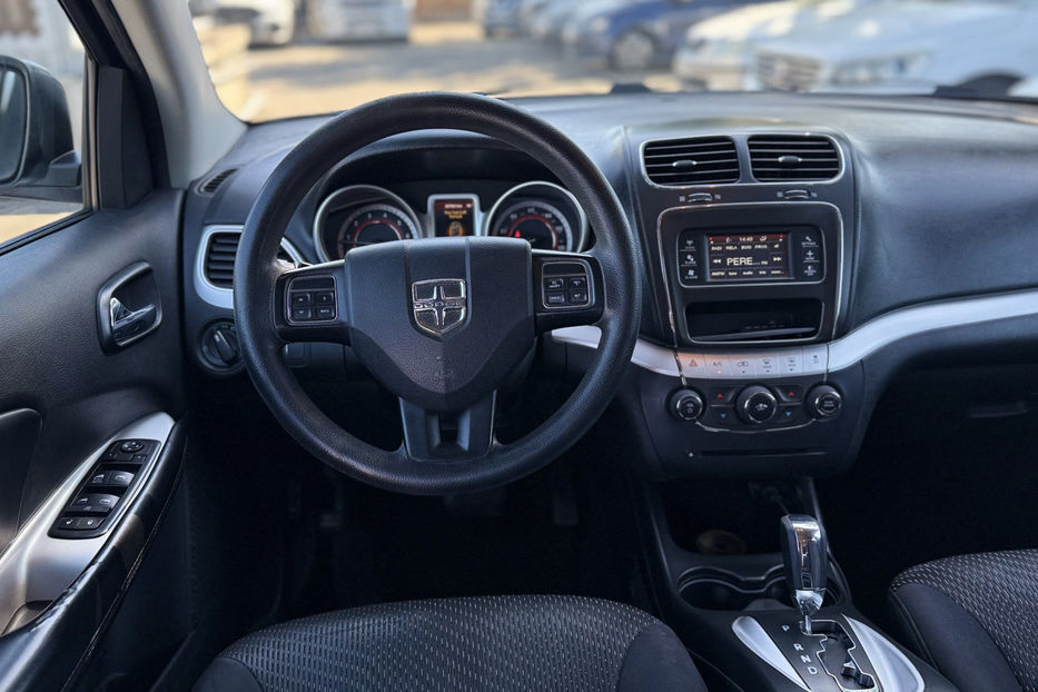 Продам Dodge Journey 2.4 AT (170 к.с.) • SE 2014 года в Киеве
