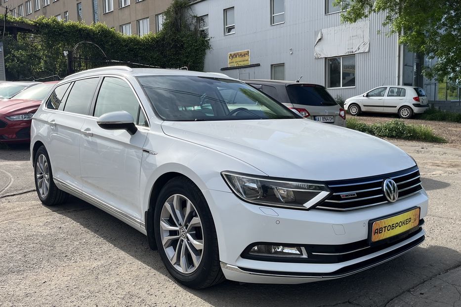 Продам Volkswagen Passat B8 Highline 4x4 2015 года в Николаеве