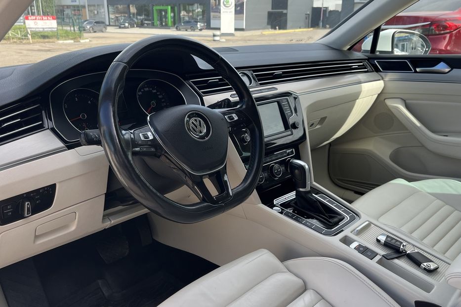 Продам Volkswagen Passat B8 Highline 4x4 2015 года в Николаеве