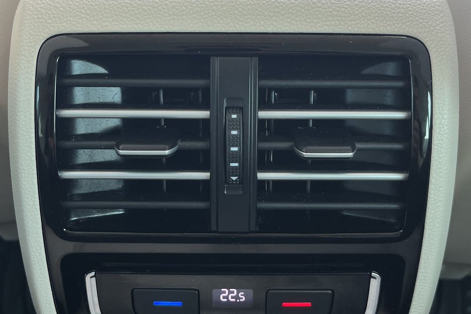 Продам Volkswagen Passat B8 Highline 4x4 2015 года в Николаеве