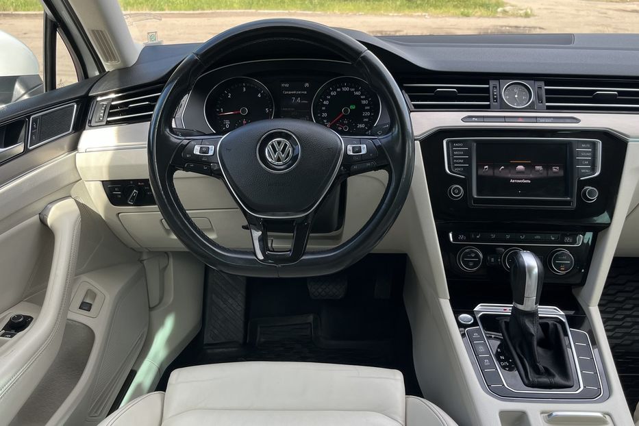 Продам Volkswagen Passat B8 Highline 4x4 2015 года в Николаеве