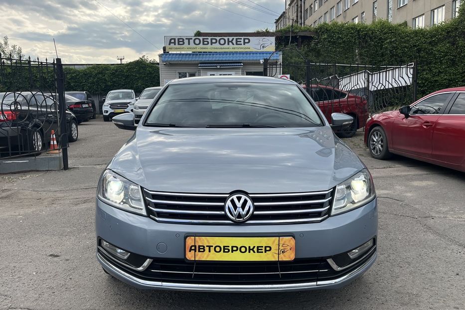Продам Volkswagen Passat B7 Highline Офіційний 2011 года в Николаеве