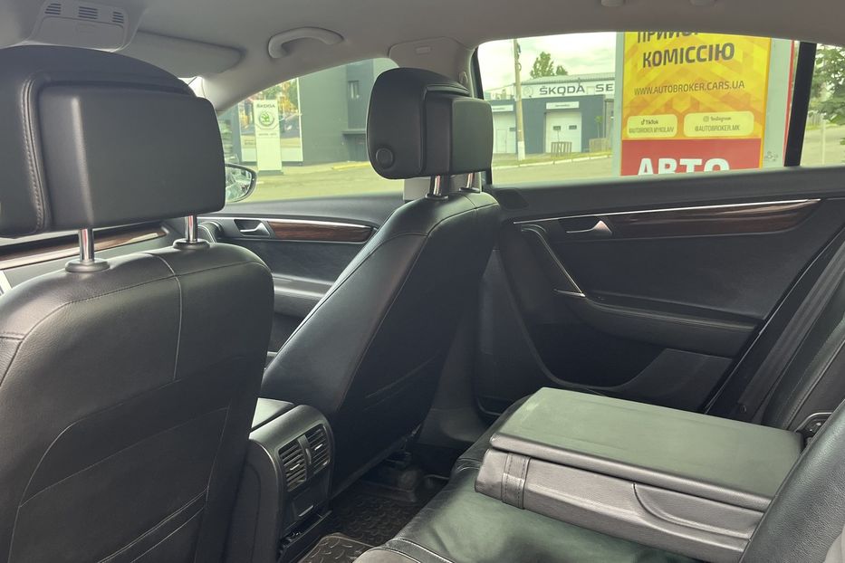 Продам Volkswagen Passat B7 Highline Офіційний 2011 года в Николаеве