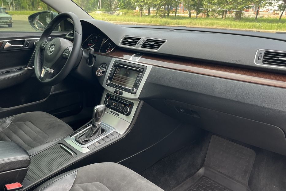 Продам Volkswagen Passat B7 Highline Офіційний 2011 года в Николаеве