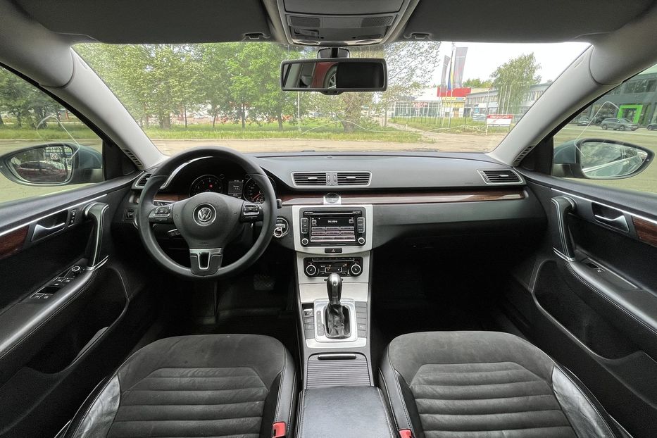 Продам Volkswagen Passat B7 Highline Офіційний 2011 года в Николаеве